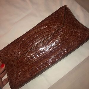 Crocodile Clutch